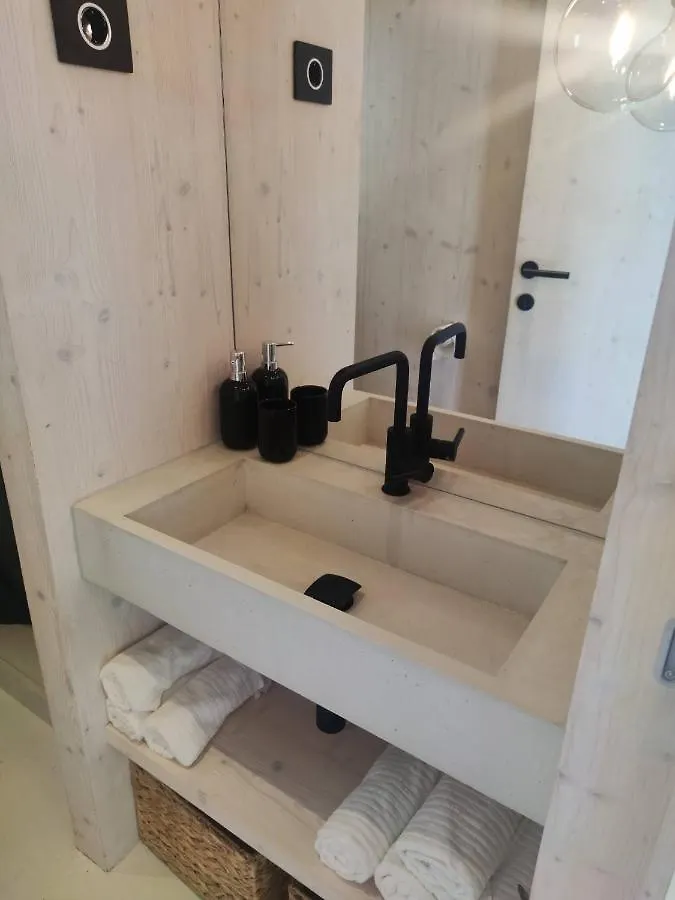 Buqez Home&Sea Vila 65, 32 Drage