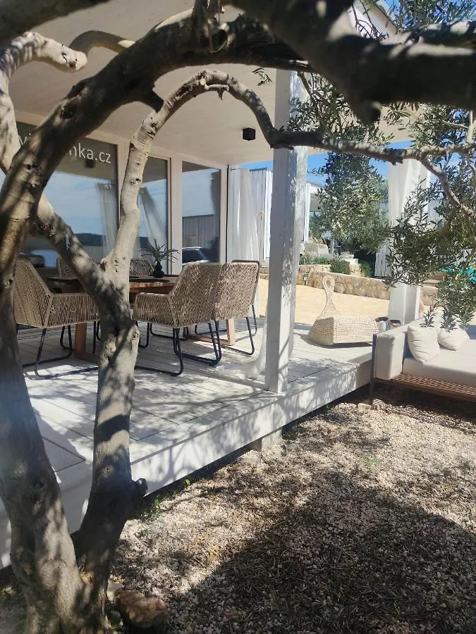 Buqez Home&Sea Vila 65, 32 Drage