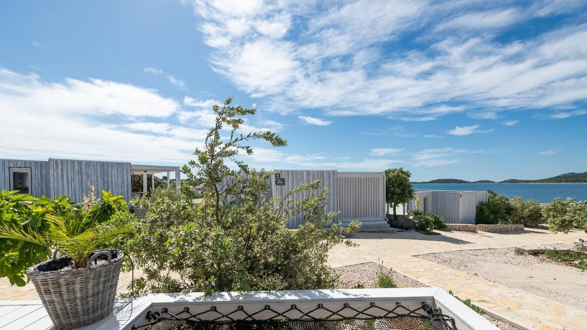 Buqez Home&Sea Vila 65, 32 Drage